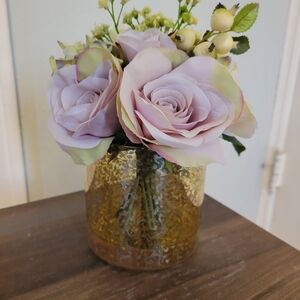 Elegant Gold Vase with Lavender Roses